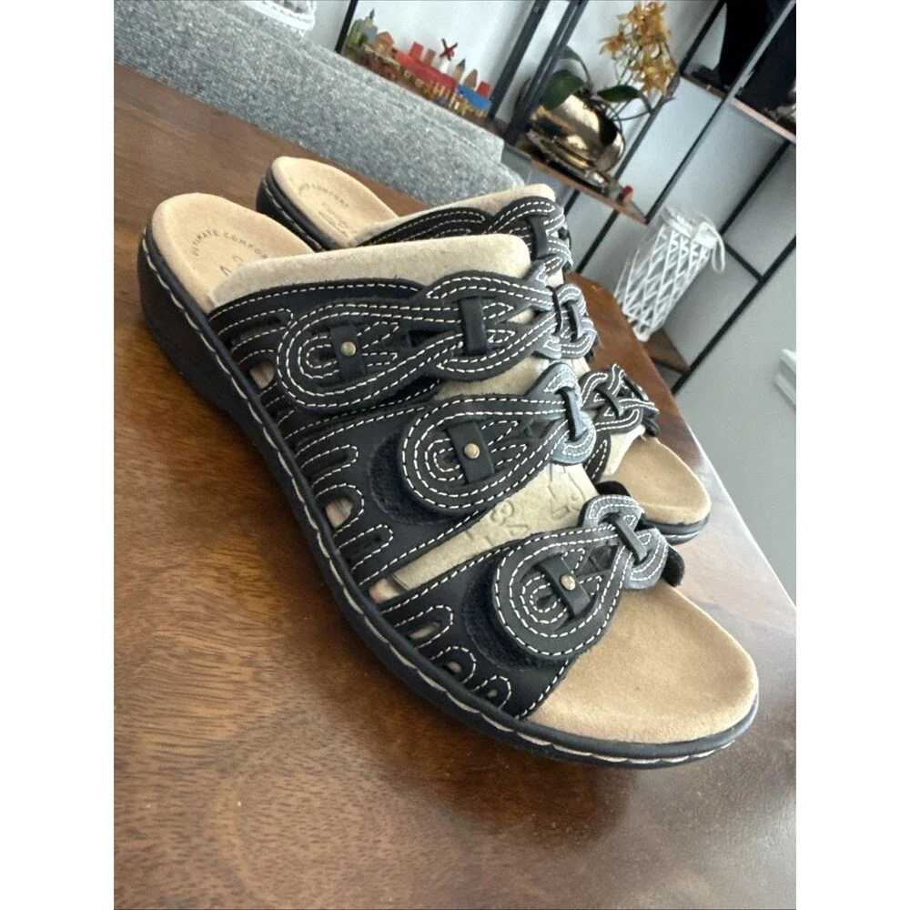 Clarks Leather Leisa Faye Sz 37.5 Adjustable Triple Strap Slip On Black Sandals